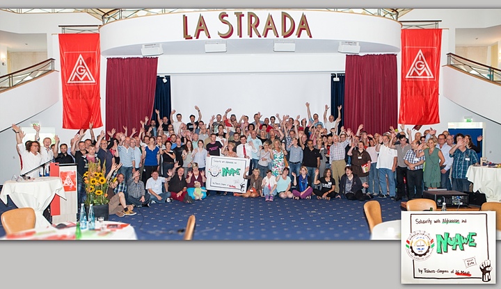 Photo of about 100 people